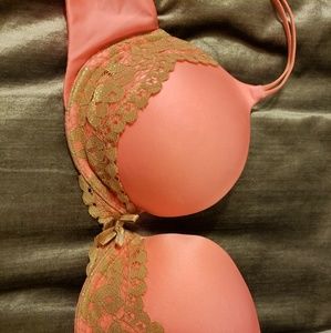 Victoria's Secret Very Sexy Push Up